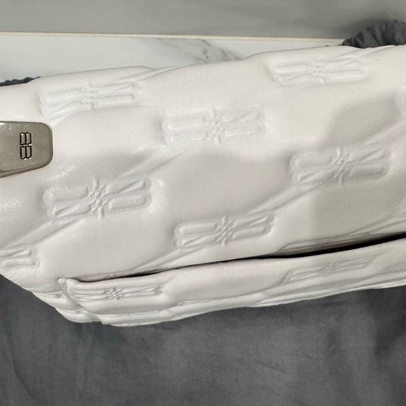 Balenciaga White Quilted Chain Bag🔥 - Picture 7 of 14